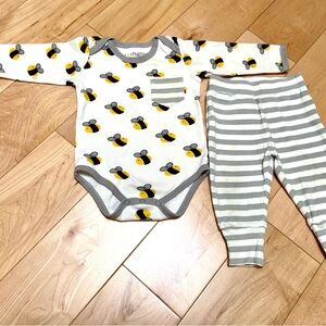 Adorable Bee Print baby 2 Piece Set cat & dogma organic cotton stripes